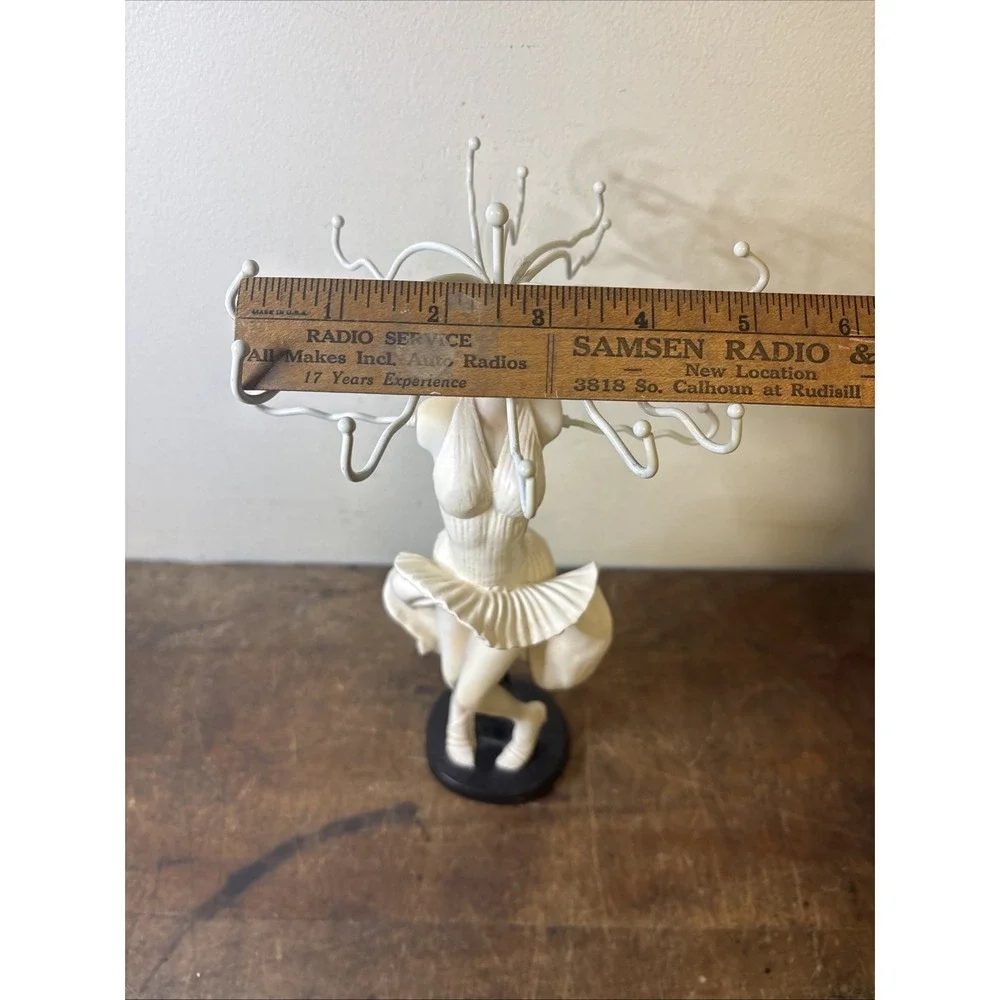 N/A retro collectible